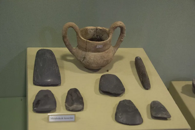 Musée de Milas — Milas Müzesi : La Carie dans une seule salle